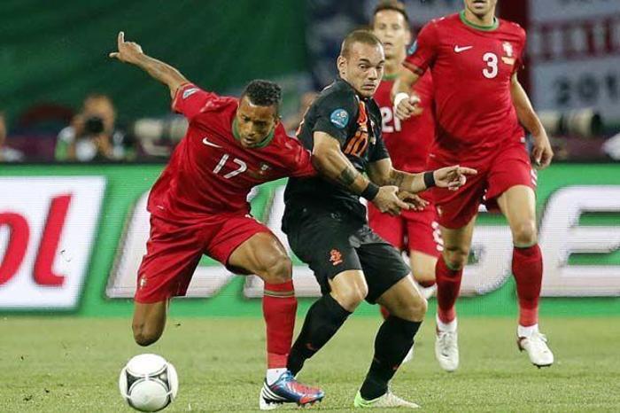 Önceki gün Nani, şimdi de Sneijder...