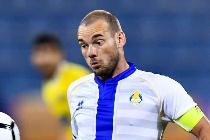Beşiktaşta Şenol Güneşten Wesley Sneijdere veto
