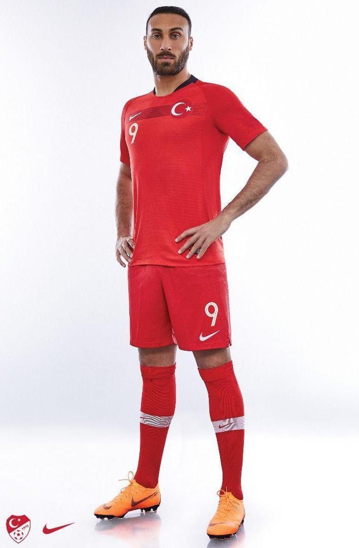 A Milli Takımın yeni formaları tanıtıldı