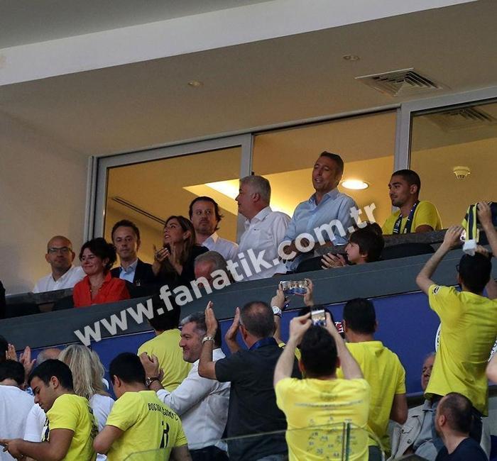 Fenerbahçe Doğuş ve Ali Koçun şampiyonluk coşkusu