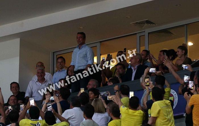 Fenerbahçe Doğuş ve Ali Koçun şampiyonluk coşkusu