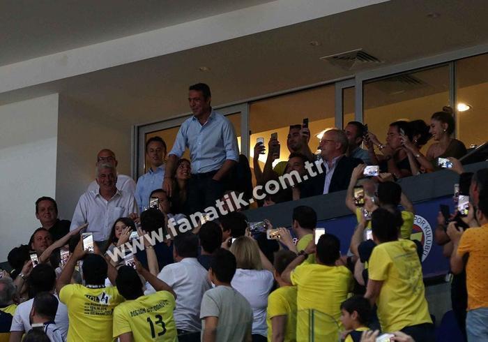 Fenerbahçe Doğuş ve Ali Koçun şampiyonluk coşkusu