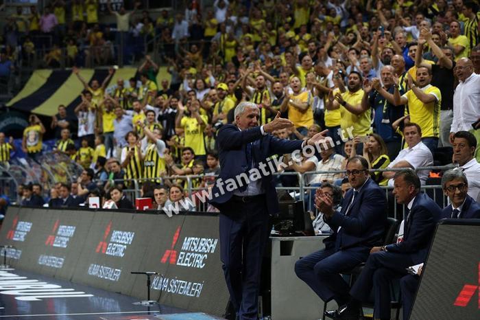 Fenerbahçe Doğuş ve Ali Koçun şampiyonluk coşkusu