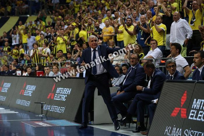 Fenerbahçe Doğuş ve Ali Koçun şampiyonluk coşkusu