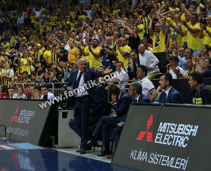 Fenerbahçe Doğuş ve Ali Koçun şampiyonluk coşkusu