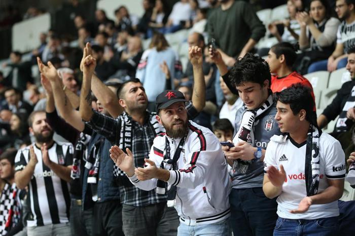 Beşiktaş Sompo Japan - Fenerbahçe Beko maçından ekrana yansımayanlar