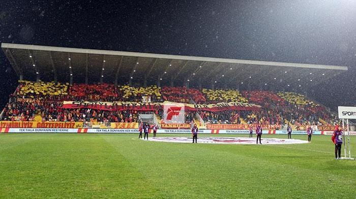 Galatasarayda Muslera ile Maicon kısa süreli tartıştı