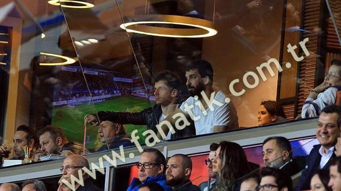 Başakşehir-Beşiktaş maçındaki gizemli güzel