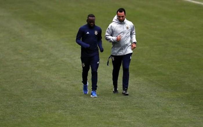Moses ayağının tozu ile ilk idmanını gerçekleştirdi