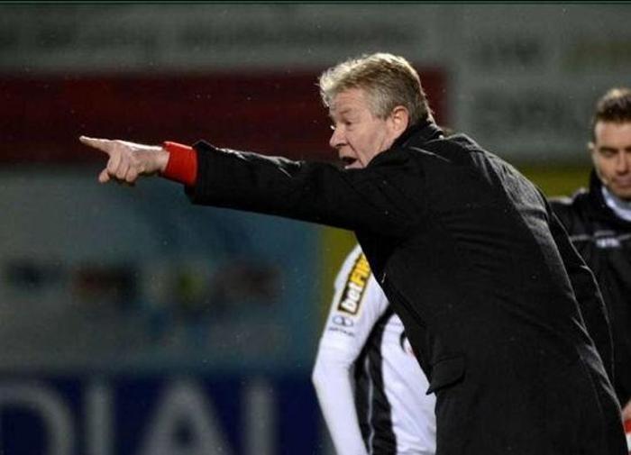 2016 yılına kadar görevinden ayrılabilecek teknik direktörler