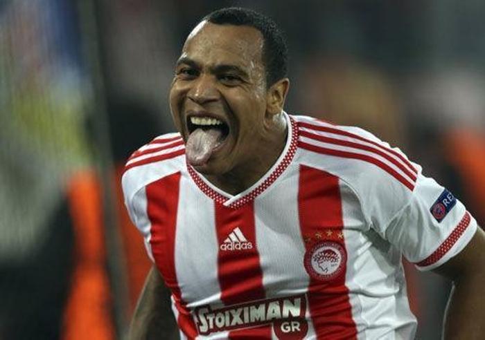Forvet: Felipe Pardo (Olympiakos)