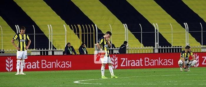 Fenerbahçe - Ümraniyespor maçında yeni transfer Victor Moses tribündeydi