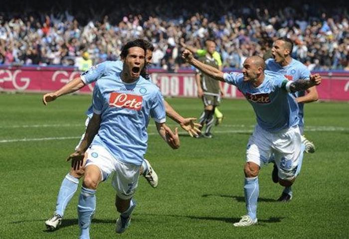 NAPOLİ