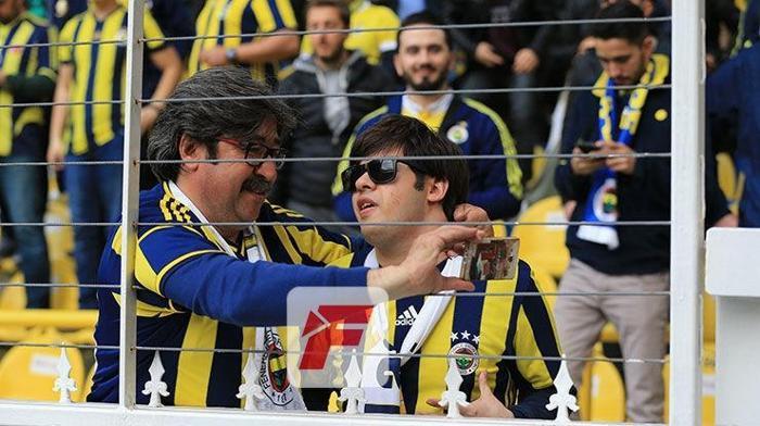 Fenerbahçe-Galatasaray derbisinden kareler