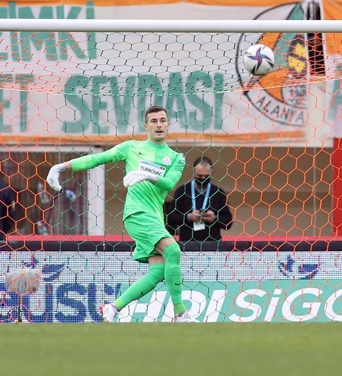 Inaki Pena, Galatasaray taraftarını mest etti: İsmail Çipe olsa 4lük olurduk