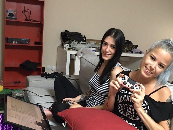 Twitchde en çok izlenen Türk kadın yayıncılar