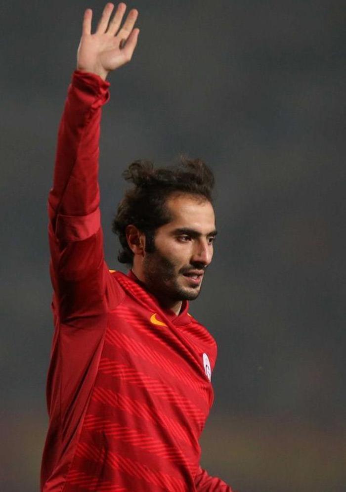 Galatasarayda Hamit Altıntop yolcu