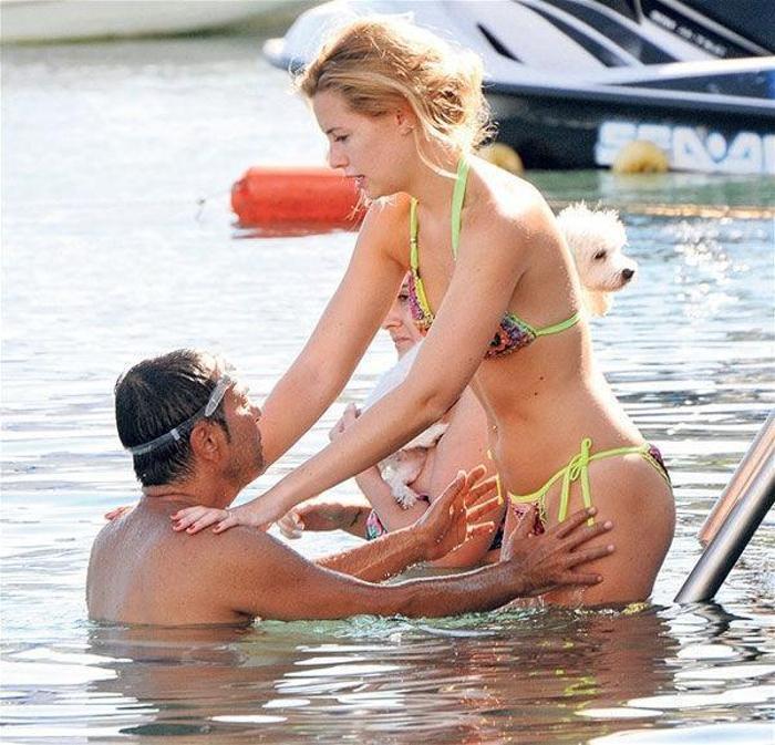 Serdar Ortaçın eşi Chloe Loughnan dedikodulara son verdi