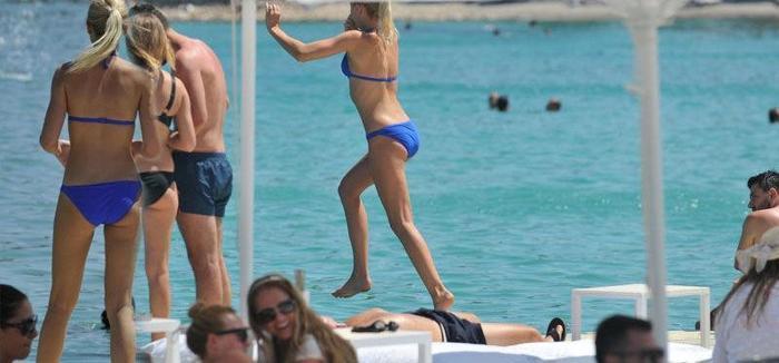 Serdar Ortaçın eşi Chloe Loughnan dedikodulara son verdi