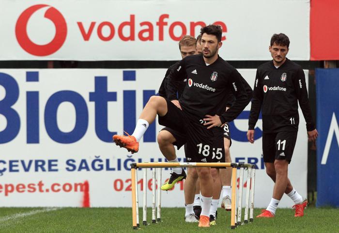 Beşiktaş cephesinde flaş Tolgay Arslan gelişmesi