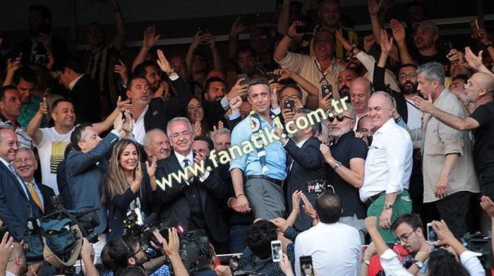 Ali Koç başkan oldu Ali şen coştu...