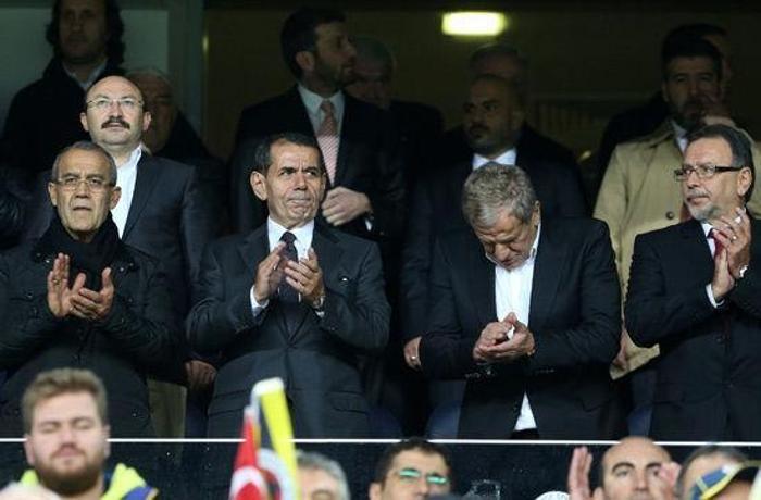 Fenerbahçe - Galatasaray derbisinde şeref tribününde yaşananlar