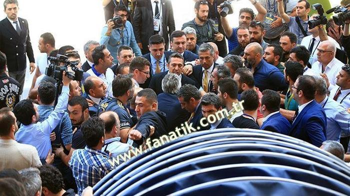 Fenerbahçe Kongresinde ilk gün tamamlandı