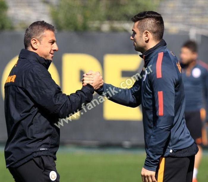 Hamza Hamzaoğlu, Burak Yılmaz ile özel ilgilendi