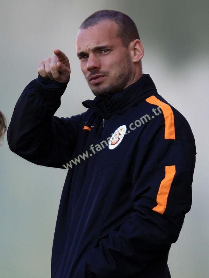 Hamza Hamzaoğlu, Burak Yılmaz ile özel ilgilendi