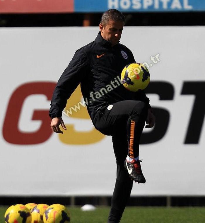 Hamza Hamzaoğlu, Burak Yılmaz ile özel ilgilendi