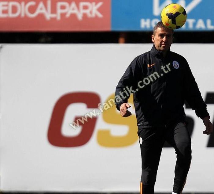 Hamza Hamzaoğlu, Burak Yılmaz ile özel ilgilendi