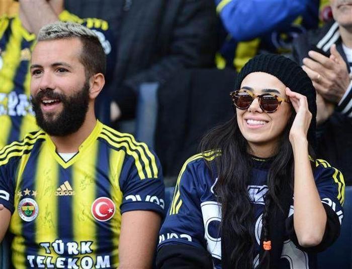 Caner Erkinden Asena Erkine 6 milyon dolarlık cam ev