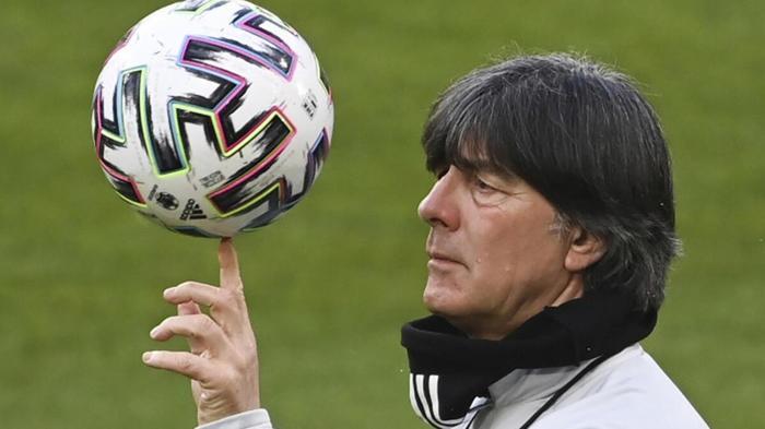 Son dakika Fenerbahçede Joachim Löwün geliş tarihi belli oldu