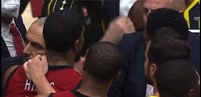 Olimpia Milano - Fenerbahçe Beko maçının ardından kavga çıktı Ortalık karıştı