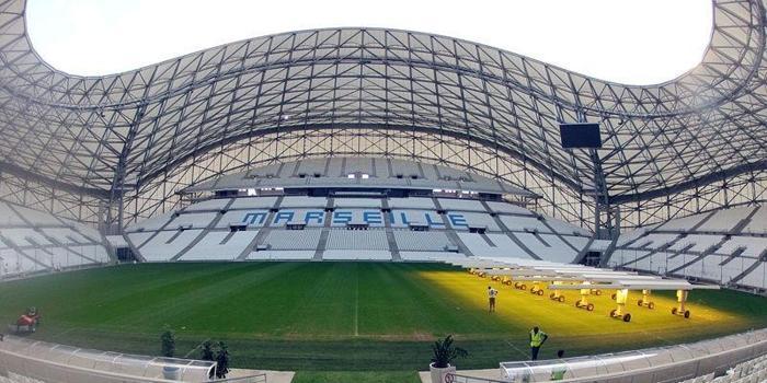 STADE VELODROME (YENİLENİYOR)