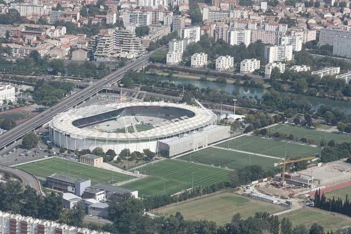 STADIUM MUNICIPAL (YENİLENİYOR)
