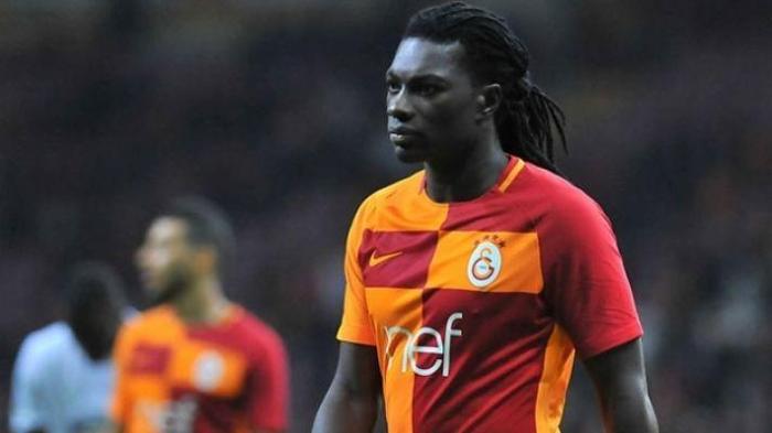 Galatasarayın yıldızı Bafetimbi Gomisten transfer açıklaması