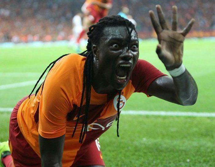 Galatasarayın yıldızı Bafetimbi Gomisten transfer açıklaması