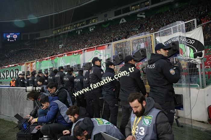 Bursaspor - Fenerbahçe maçından kareler