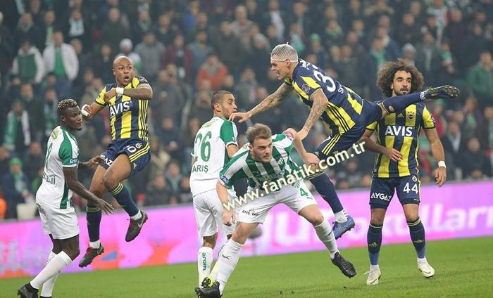 Bursaspor - Fenerbahçe maçından kareler