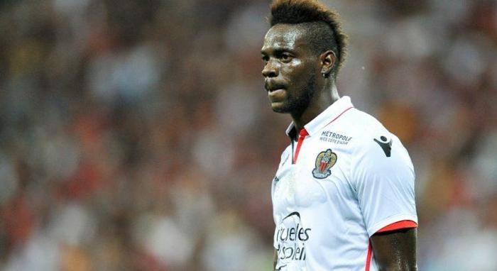 Galatasarayın da ilgilendiği Mario Balotellinin transferi bitti