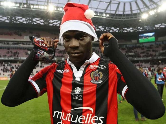 Galatasarayın da ilgilendiği Mario Balotellinin transferi bitti