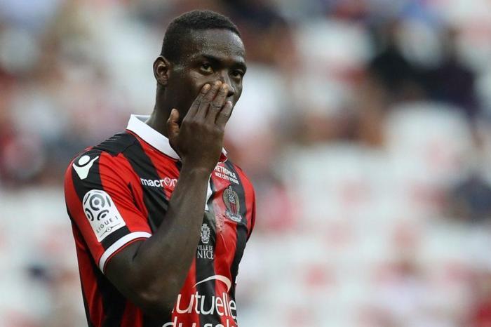 Galatasarayın da ilgilendiği Mario Balotellinin transferi bitti
