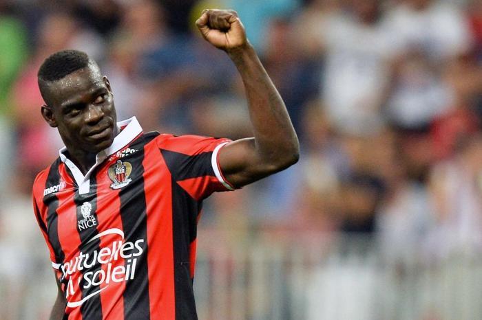 Galatasarayın da ilgilendiği Mario Balotellinin transferi bitti