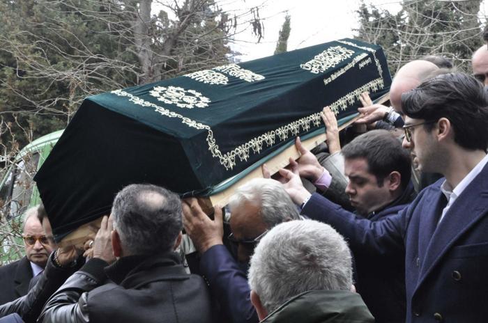 Jet kazasının kurbanları toprağa verildi