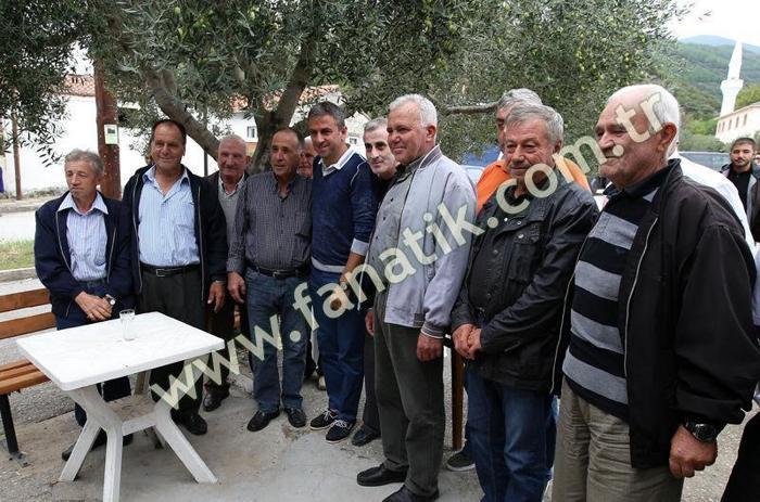 Hamza Hamzaoğlu, el öpmeye gitti