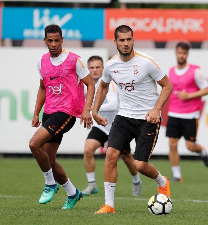 Galatasaray transferde bombaları patlatıyor