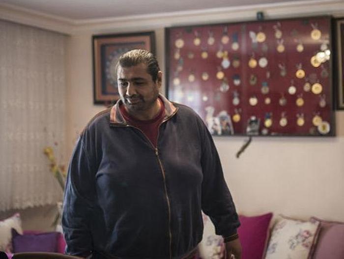 Milli Boksör Sinan Şamil Sam ölümle pençeleşiyor