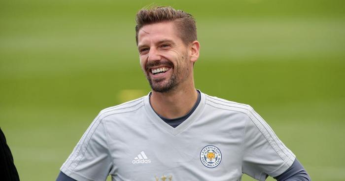 Fenerbahçenin gündemindeki Adrien Silva, transfer tekliflerini doğruladı