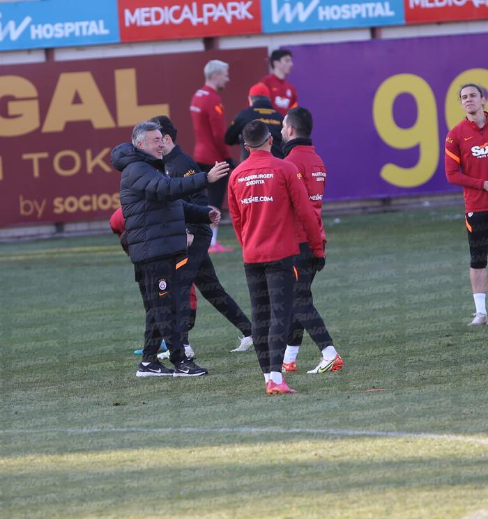 Galatasarayda Arda Turanın doğum günü kutlandı